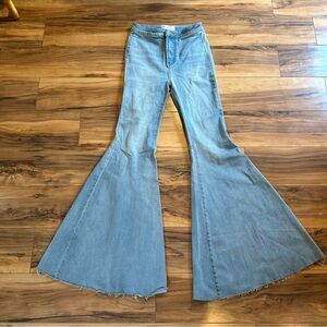 FREE PEOPLE Just Float On Super Flare Bell Bottom Jeans-Blue Rinse-Size 25 (1)